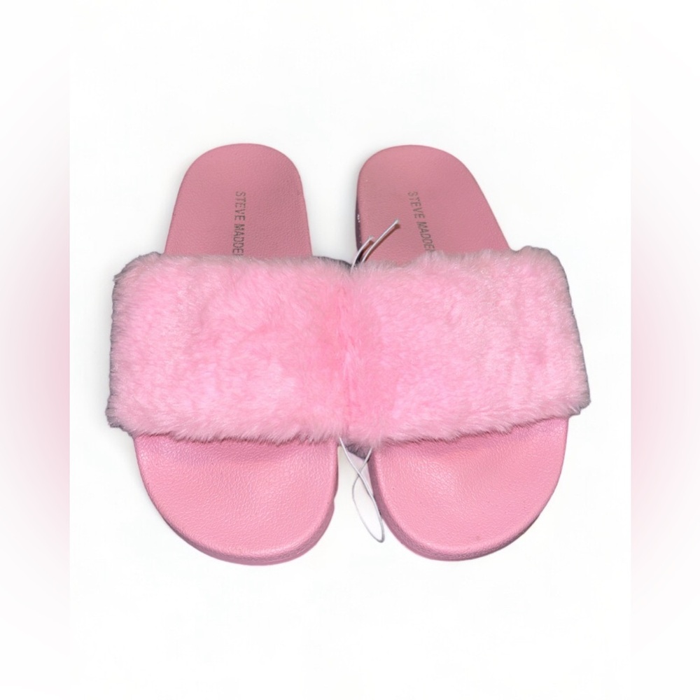Steve Madden Pink Flip Flops